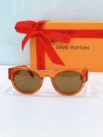Picture of Louis Vuitton Sunglasses _SKUfw80536790fw